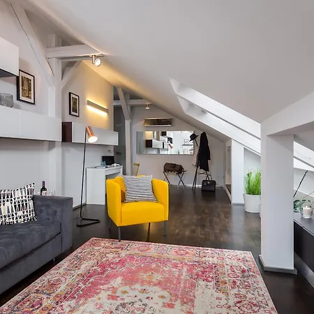 Empirent New Town Apartments Apartment *