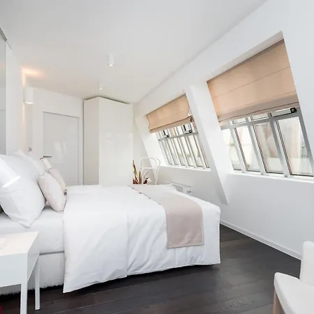 Empirent New Town Apartments *