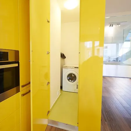 Empirent New Town Apartman *